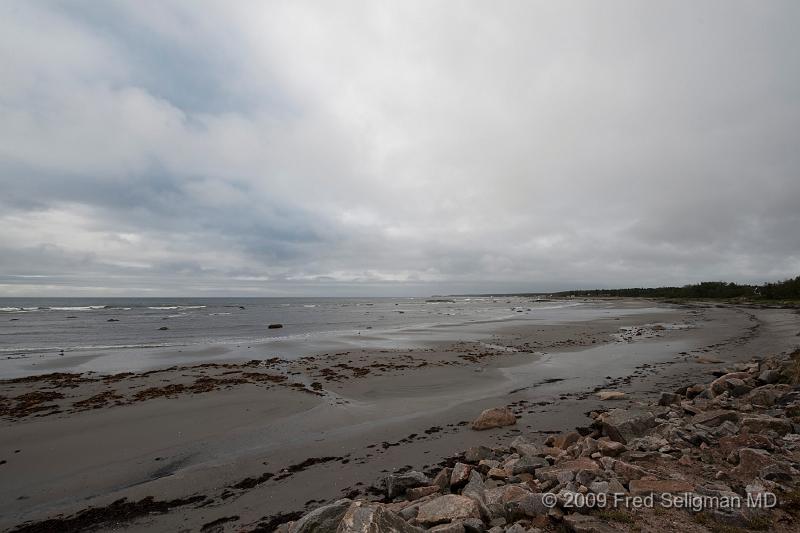 20090831_142009 D3.jpg - North shore of St Lawrence at Baie Trinite